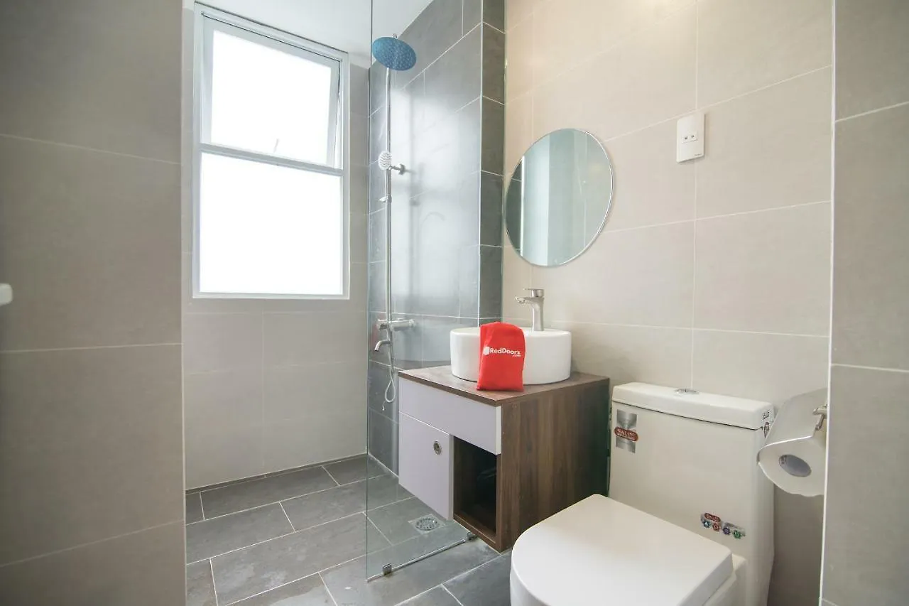 Hotel Reddoorz Plus @ Tran Quang Khai Street Ho Chi Minh City