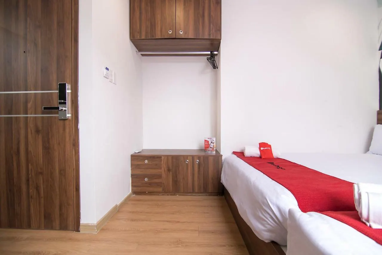 Hotel Reddoorz Plus @ Tran Quang Khai Street Ho Chi Minh City